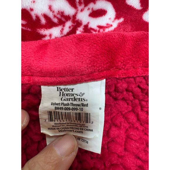 Better Homes & Gardens Micro Fleece Christmas Throw 50X60 Red White Holiday - Picture 4 of 6